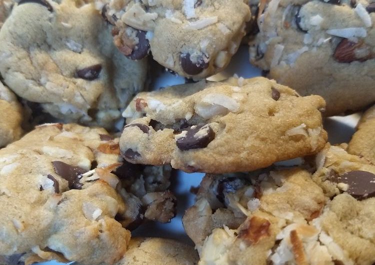 Easy Almond Joy Cookies Recipe