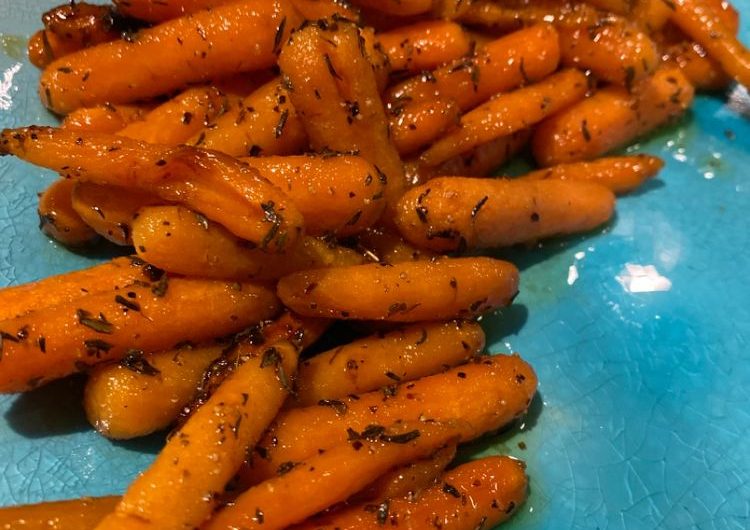 Easy Honey Garlic Roasted Carrots Recipe